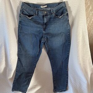 Levi’s Cropped Ankle Jeans with Classic Fit